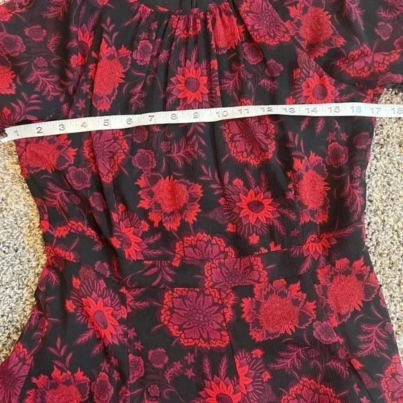 TOMMY HILFIGER DRESS RED BLACK FLORAL CHIFFON LONG SLEEVE MIDI SIZE 4 - Picture 10 of 16